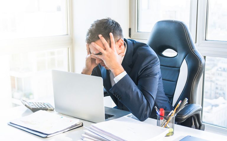 چگونه یک شغل نامناسب و کابوسوار را شناسایی کنیم؟